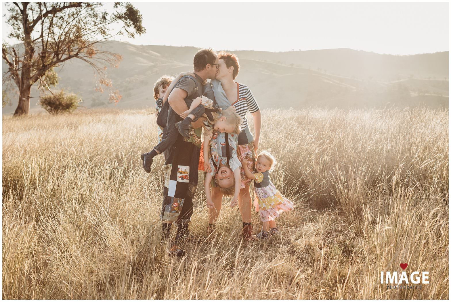 Tamworth Realistic Family Photography -Emily & Campbell