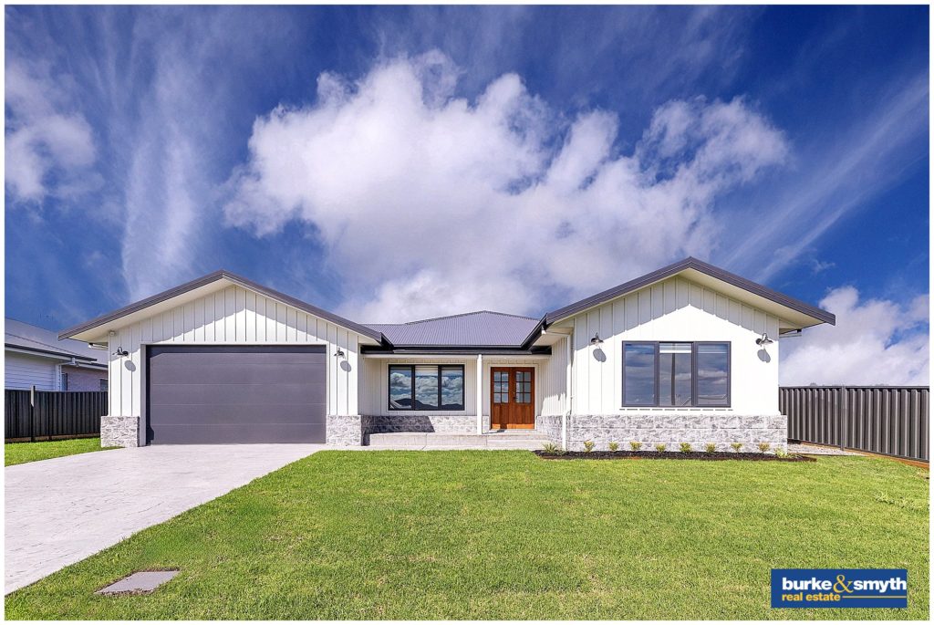 blue skies at a house for sale by Burke & Smyth & for sale by Single builders at windmill hill