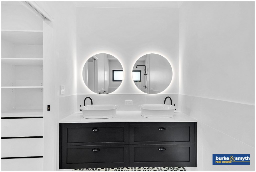 black & white bathroom for sale by Burke Smyth
